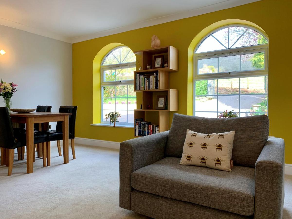 Homelands Apartment Cheltenham Luaran gambar