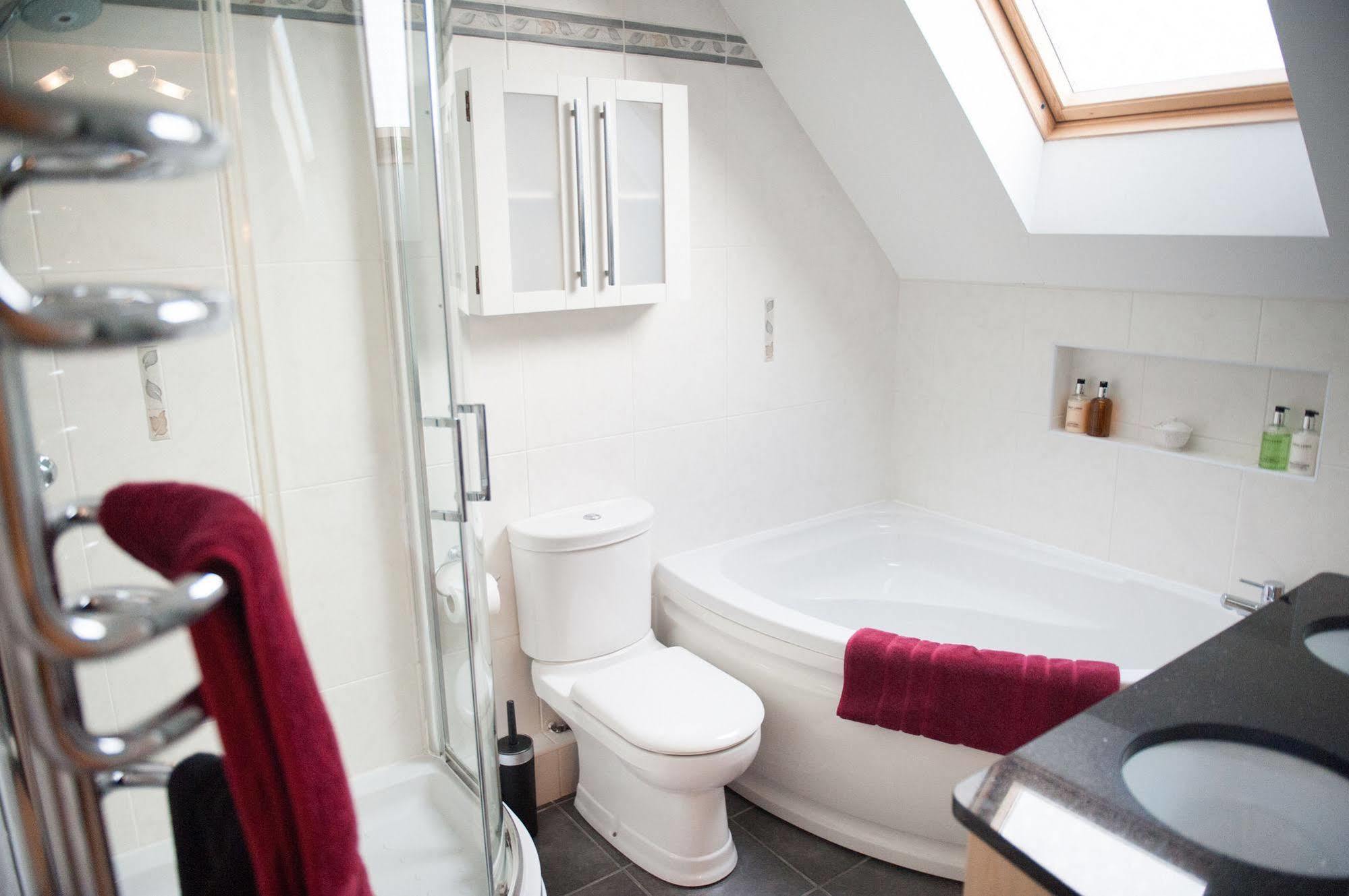 Homelands Apartment Cheltenham Luaran gambar